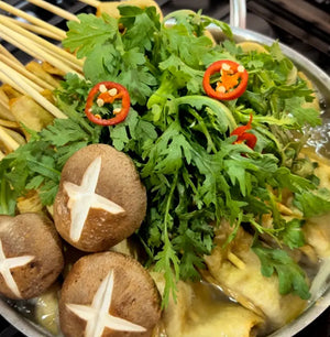 Stay Warm During Winter! Oh-Deng-Tang Fishcake Skewer Soup